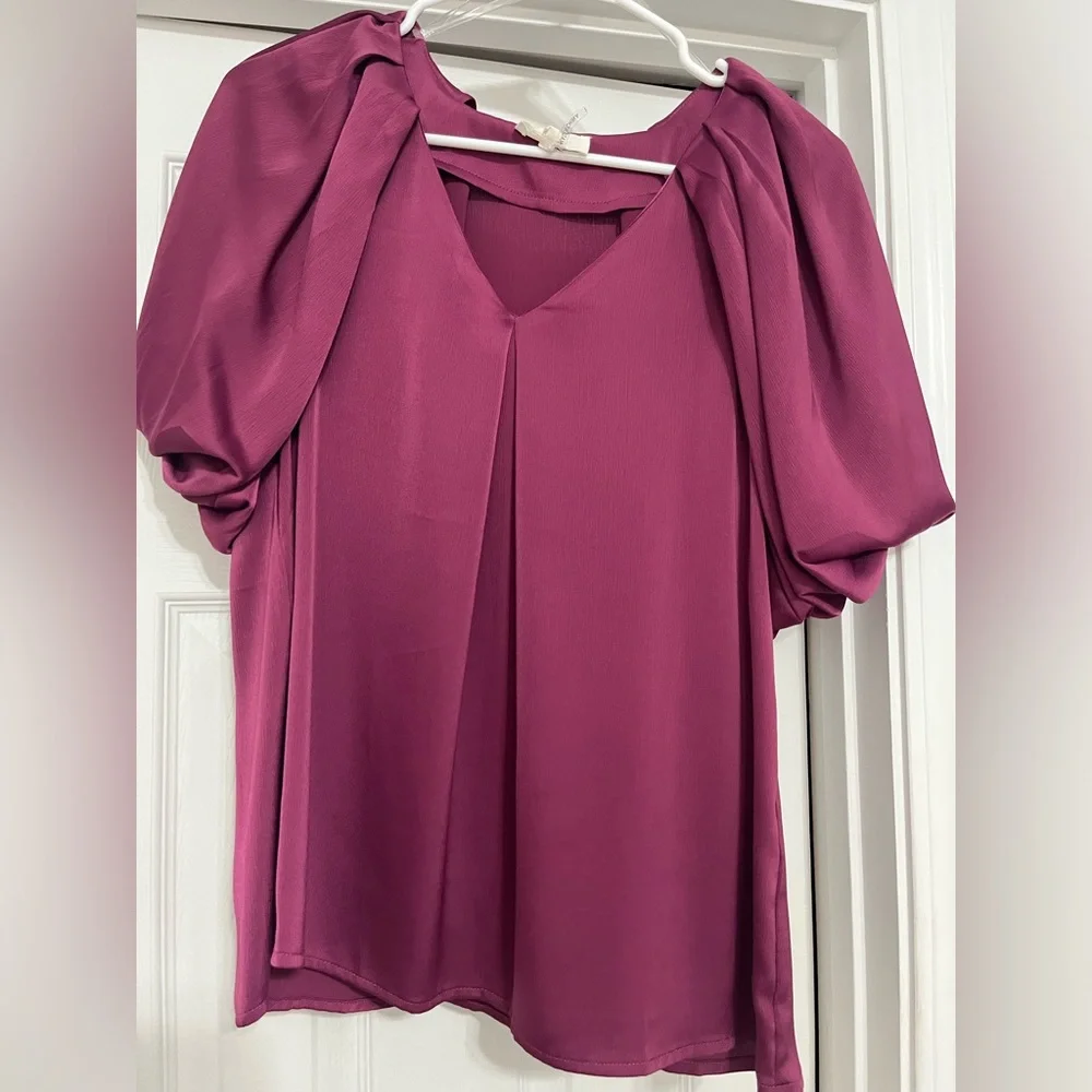 Entro Boutique Blouse Top Shirt NEW Puff Sleeve Small - Picture 3 of 3